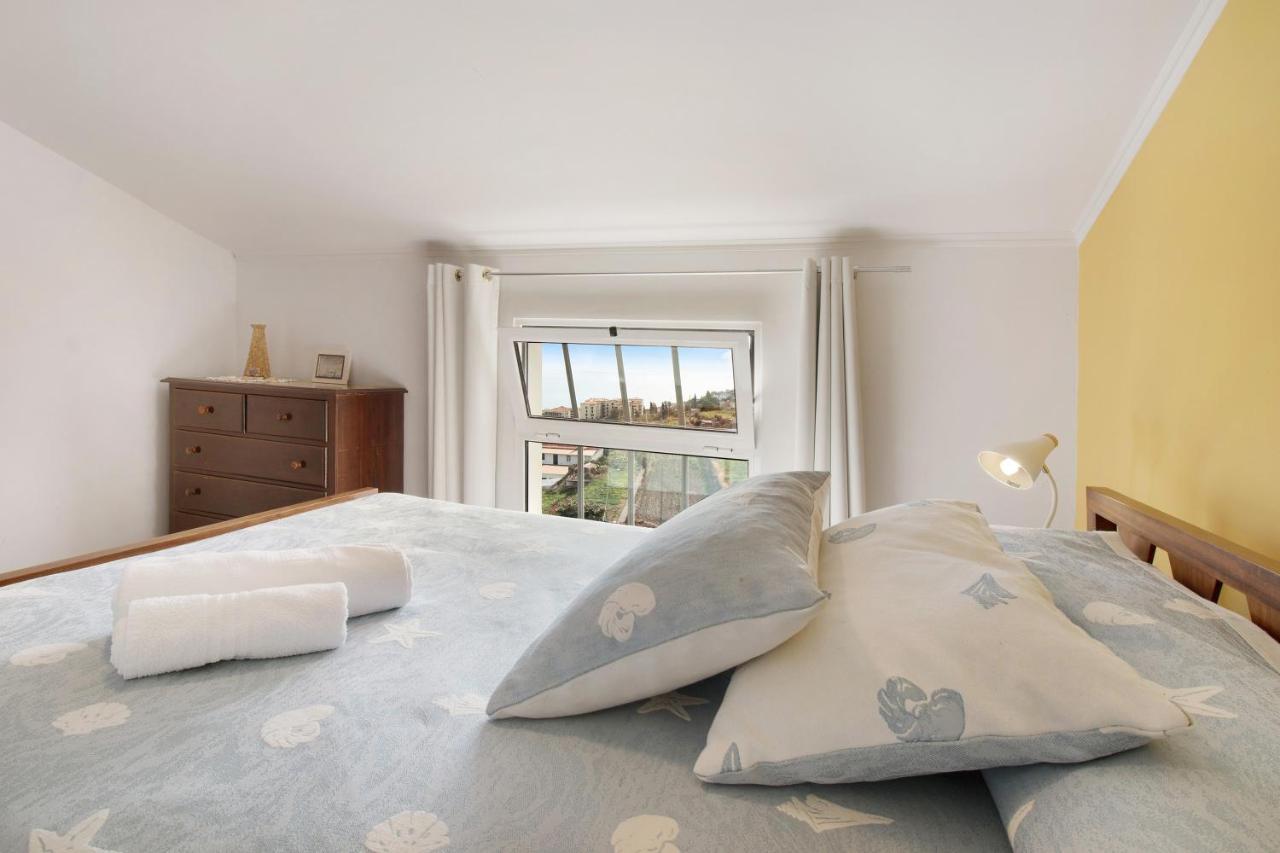 Casa Amarela Apartment Canico  Bagian luar foto